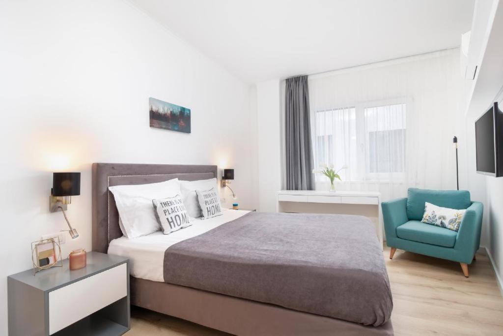 Charlotte Apartment - 2Bedrooms W Parking Near Nymphaea Oradea Habitación foto